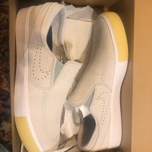 Nike SB Janoski Slip On